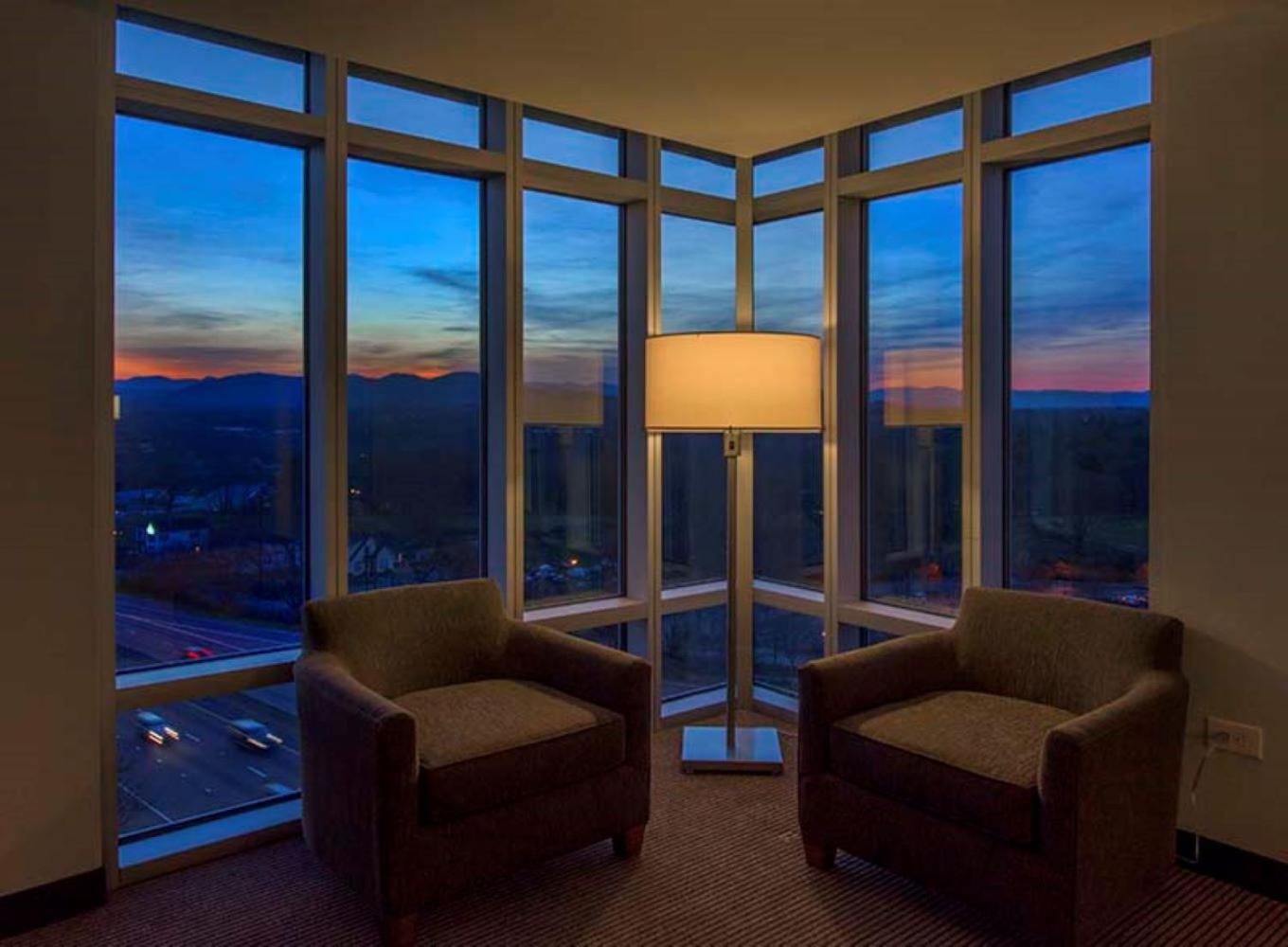 Doubletree By Hilton Asheville Downtown Экстерьер фото