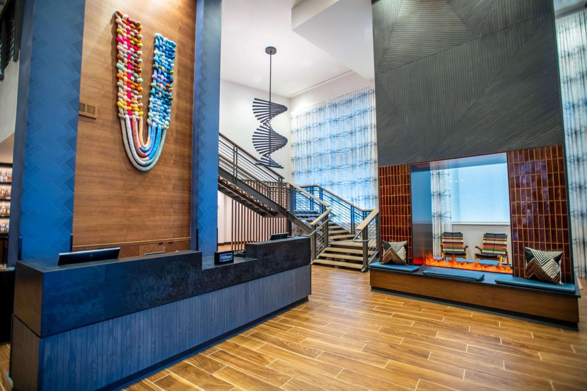 Doubletree By Hilton Asheville Downtown Экстерьер фото