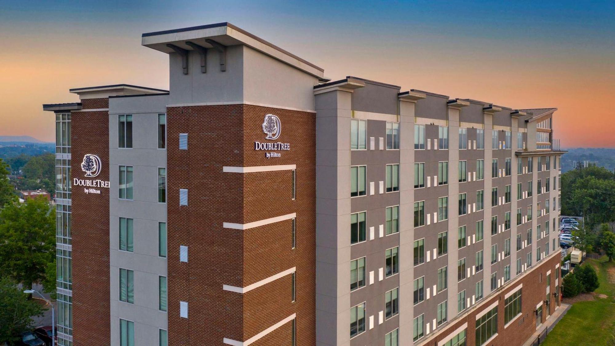 Doubletree By Hilton Asheville Downtown Экстерьер фото